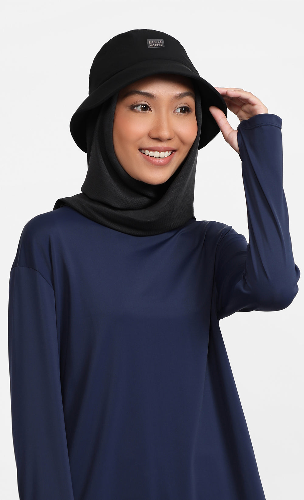 Bucket Hat Hijab in Black