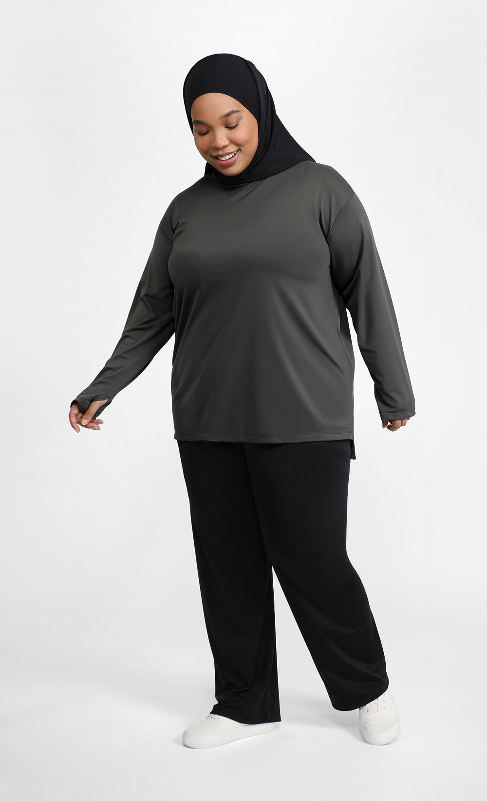 Regular Fit Yoga Pants in Black LILIT. Store