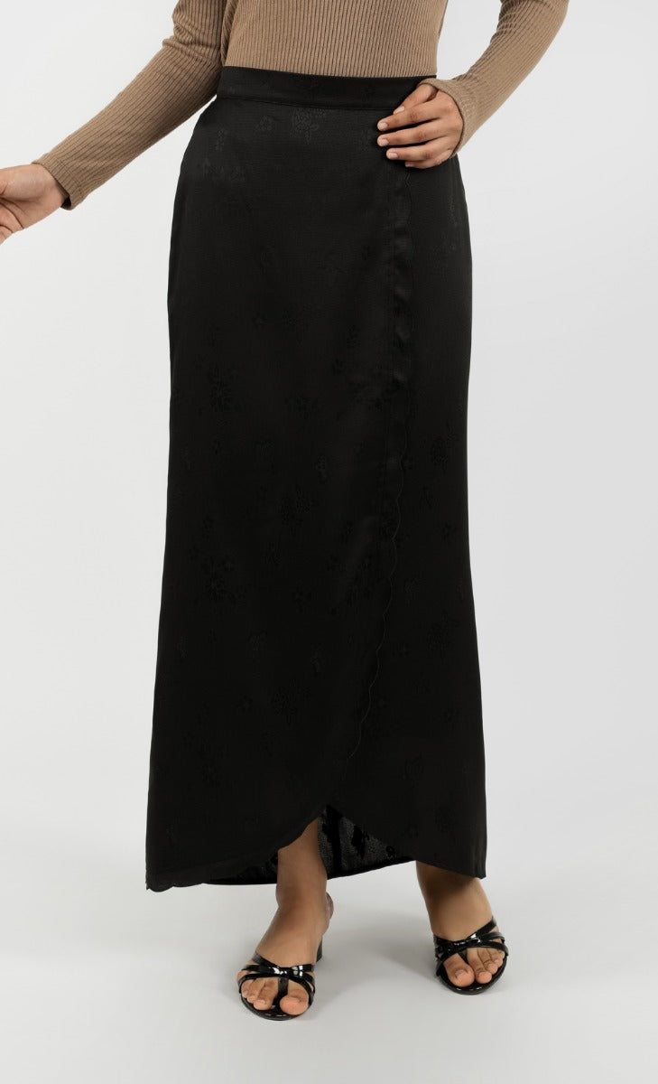 Aliesha Skirt in Black‎‎‎‎‎
