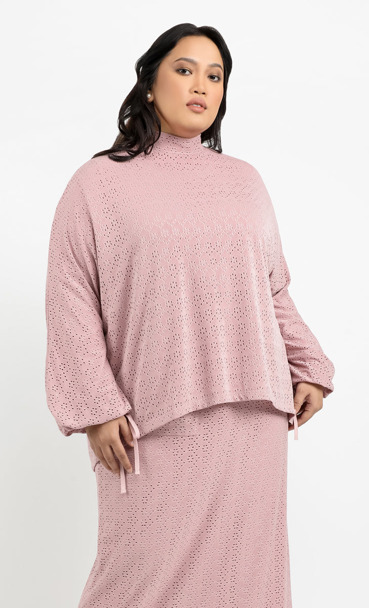 Comeback Cut-Out Knit Top in Mauve
