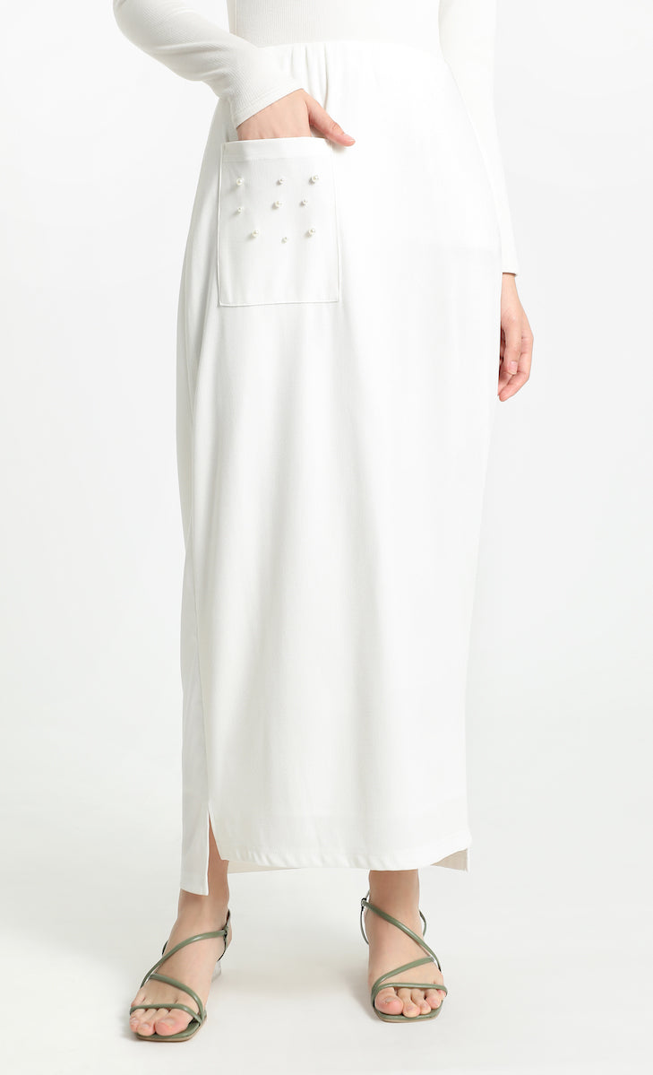 Comeback Pearl Skirt in White