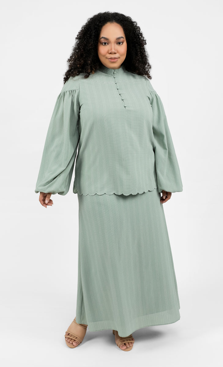 Green maxi store skirt xl